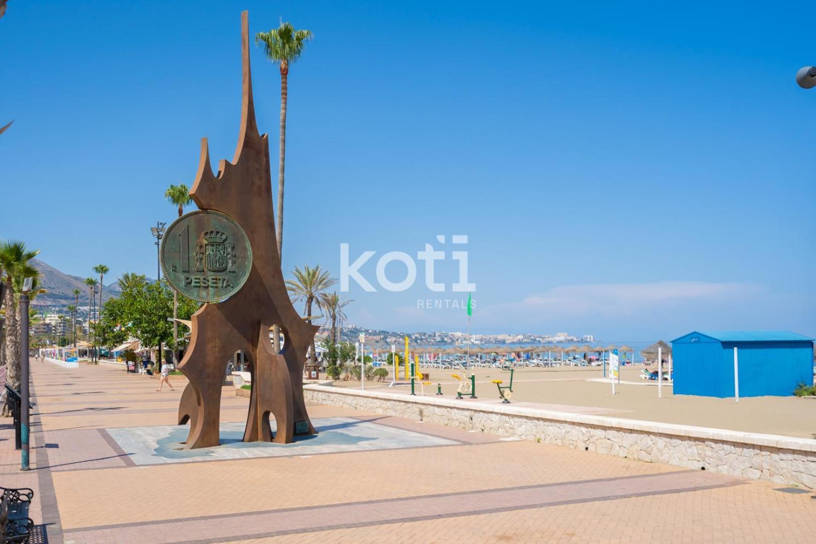 Koti Rentals - Casita Rosario Pino Rooftop Y Bbq Fuengirola Bagian luar foto