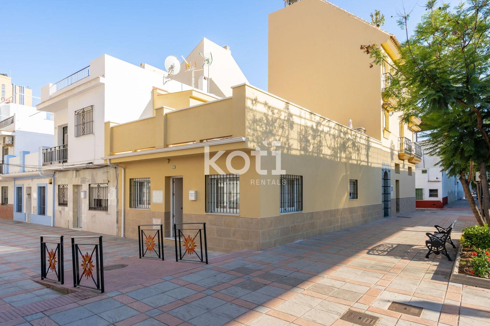 Koti Rentals - Casita Rosario Pino Rooftop Y Bbq Fuengirola Bagian luar foto