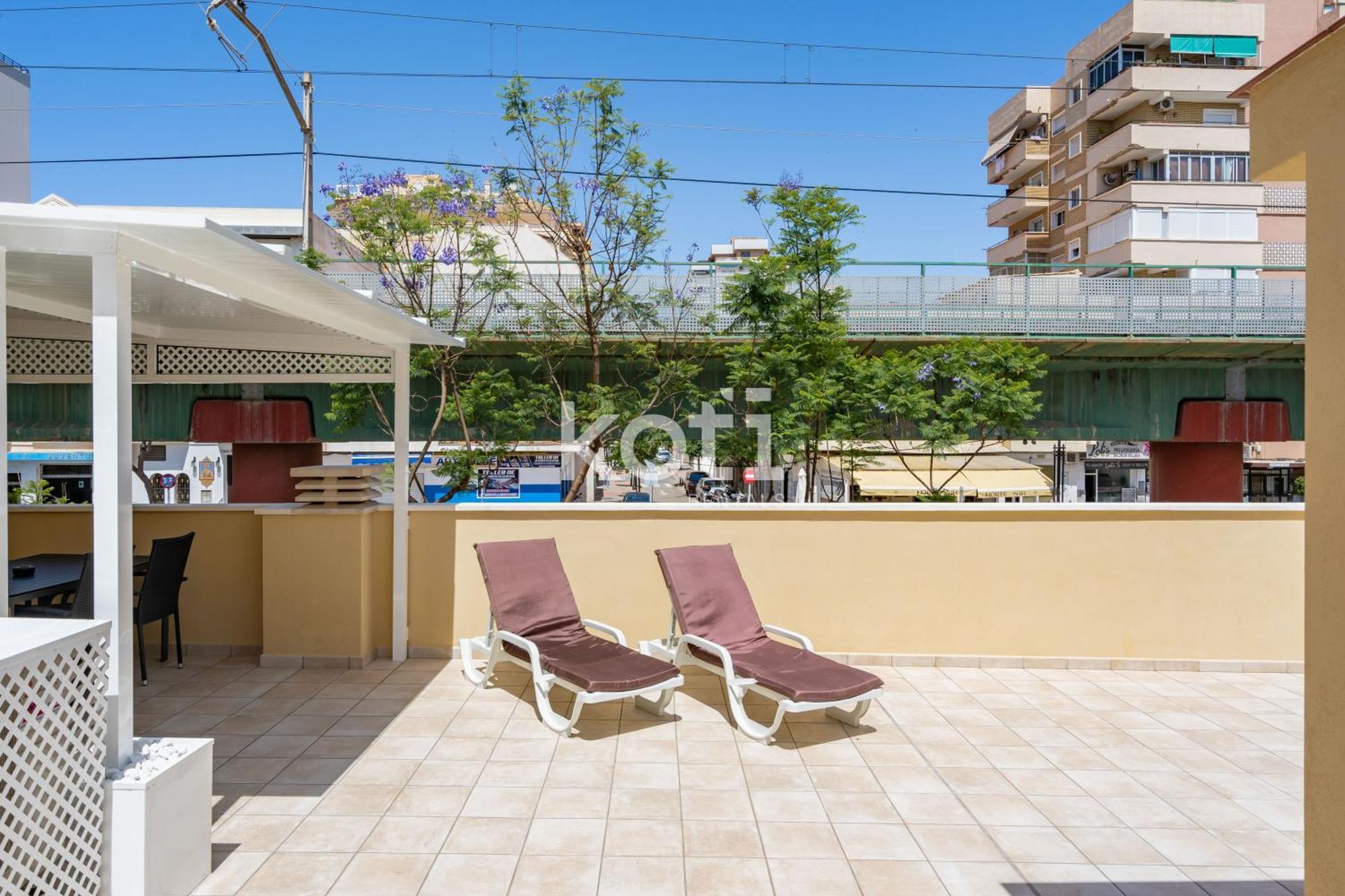 Koti Rentals - Casita Rosario Pino Rooftop Y Bbq Fuengirola Bagian luar foto